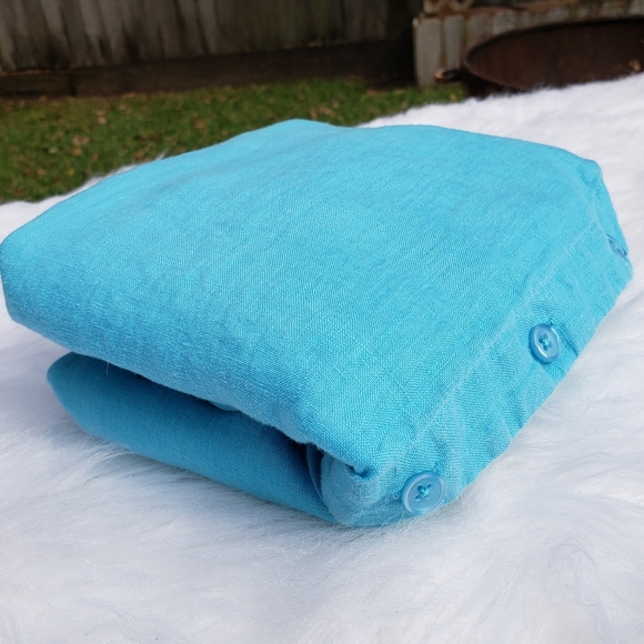 Long Sleeve Button Ups - Various Colors! - Picture 4 of 7